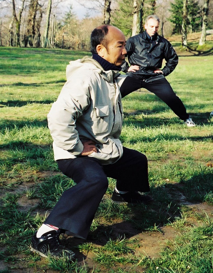 Na zdjęciu Mistrz Ming w praktykujący w Pozycji Góry z Formy Ojca. Fot. Anita Komorzycka